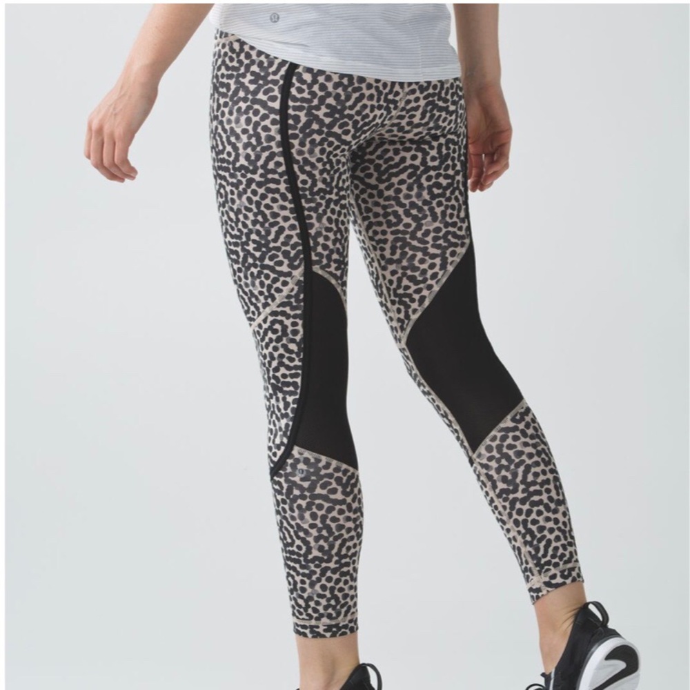 Lululemon Pedal To The Medal 7/8 Tight 10